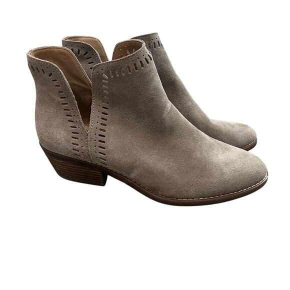 Lucky Brand Bustina Suede Bootie Womens Size 9 Taupe Ankle Cutout Western Fall - Picture 1 of 11
